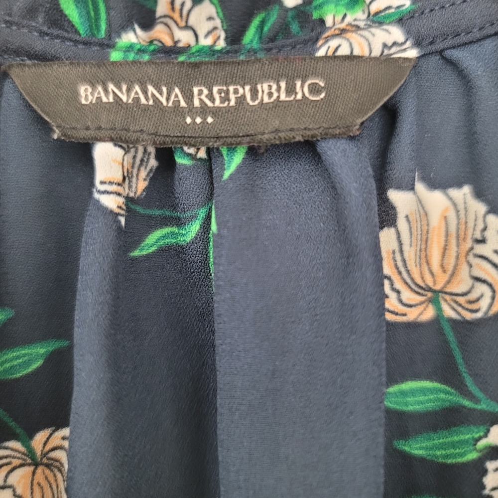 (NWOT) Banana Republic floral sleeveless blouse in MP - Picture 5 of 6